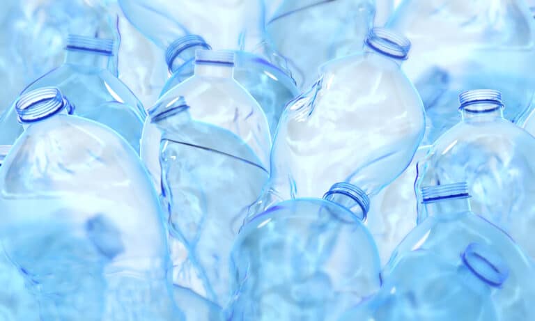 Plastflasker til resirkulering.